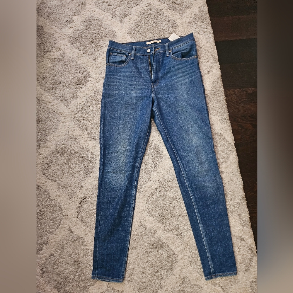 Levi's Women's High Rise Skinny  Jeans